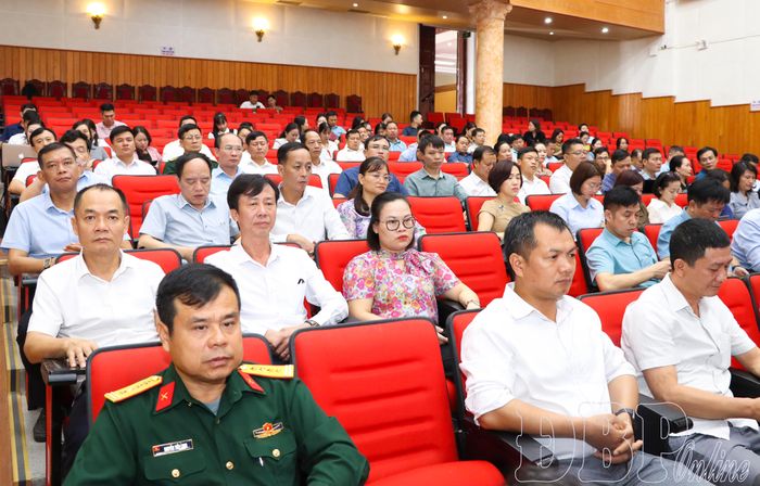 Các học viên là cán bộ đương chức và cán bộ được quy hoạch các chức danh lãnh đạo, quản lý thuộc diện Ban Thường vụ Tỉnh ủy quản lý tham gia khóa học.