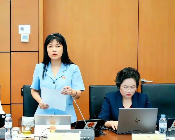 Đại biểu Quốc hội Tạ Thị Yên phát biểu ý kiến tại phiên thảo luận.
