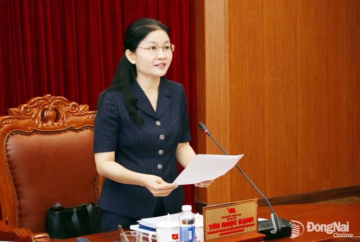 Ủy viên Trung ương Đảng, Phó Bí thư Thường trực Thành ủy, Chủ tịch HĐND thành phố Đồng Nai Tôn Ngọc Hạnh phát biểu tại hội nghị. Ảnh: Hải Quân