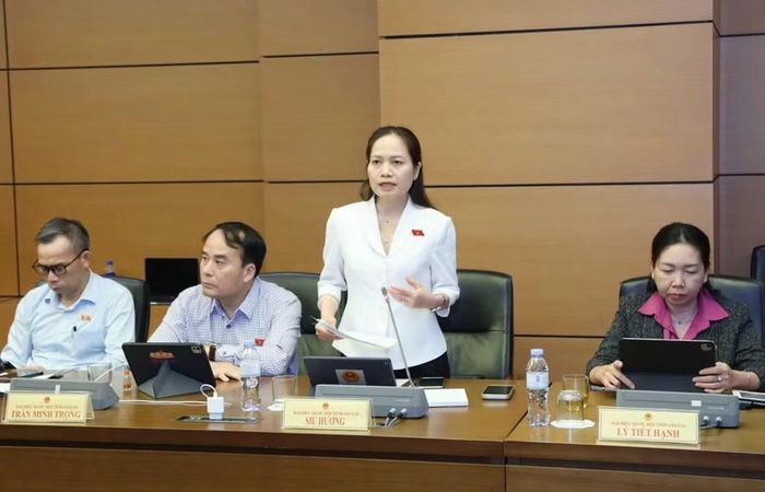  ĐB Siu Hương đồng tình với chủ trương mở rộng đối tượng hiến mô theo hướng nhân đạo, góp phần tăng cơ hội sống cho người bệnh, nhất là các bệnh nhi. Ảnh: Đoàn ĐBQH tỉnh Gia Lai 