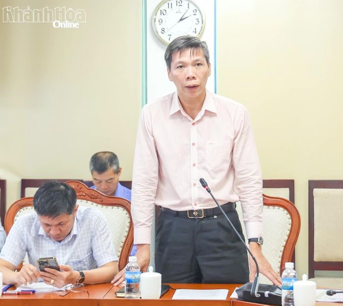 Đại diện Ban Quản lý dự án Thăng Long phát biểu tại cuộc họp.