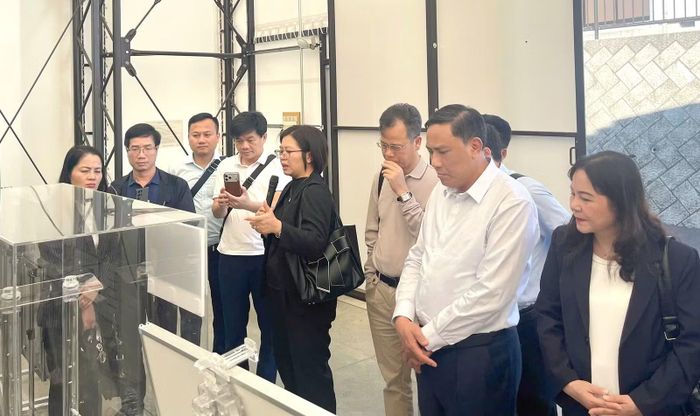 Đoàn công tác tỉnh Lào Cai thăm Nhà máy Hydrogen, tỉnh Yamanashi.