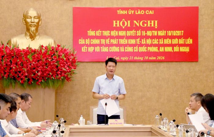 Đồng chí Nguyễn Thế Phước - Phó Bí thư Tỉnh ủy, Chủ tịch Ủy ban Mặt trận Tổ quốc Việt Nam tỉnh phát biểu kết luận hội nghị.