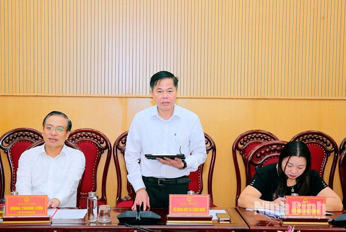 Đồng chí Vũ Trọng Quế, Tỉnh ủy viên, Giám đốc Sở Khoa học và Công nghệ phát biểu tại buổi làm việc.