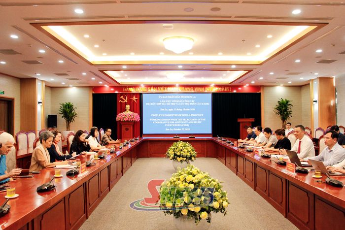 UBND tỉnh làm việc với Đoàn công tác của Tổ chức CARE Quốc tế.
