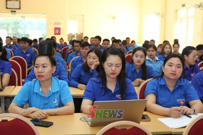 Các học viên tham gia lớp tập huấn. 