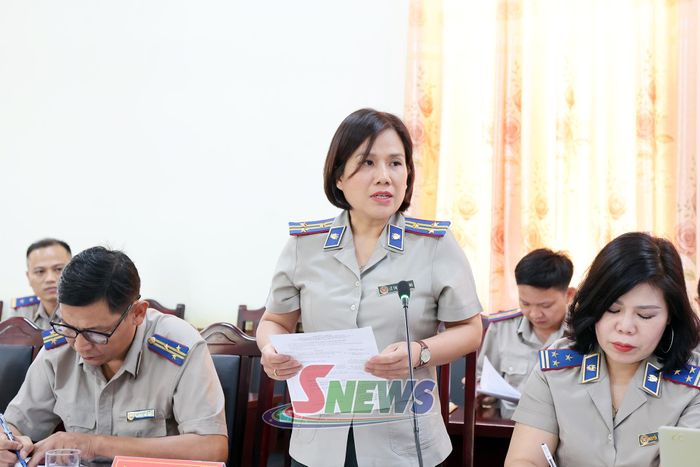 Đại diện Phòng Thi hành án dân sự khu vực 1 phát biểu ý kiến.