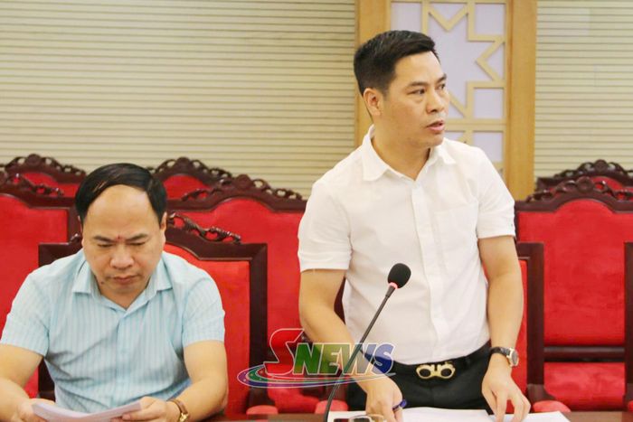Đại diện Chủ đầu tư Dự án Quảng trường thời đại và tổ hợp khách sạn Hồ trên núi Mộc Châu phát biểu.