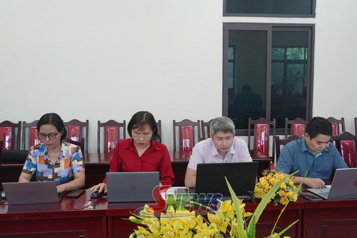 Đại biểu tham gia hội thảo.