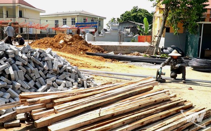 Dự án Nhà lớp học và hạng mục phụ trợ của Trường Tiểu học Vô Tranh 2 đang được khẩn trương thi công.