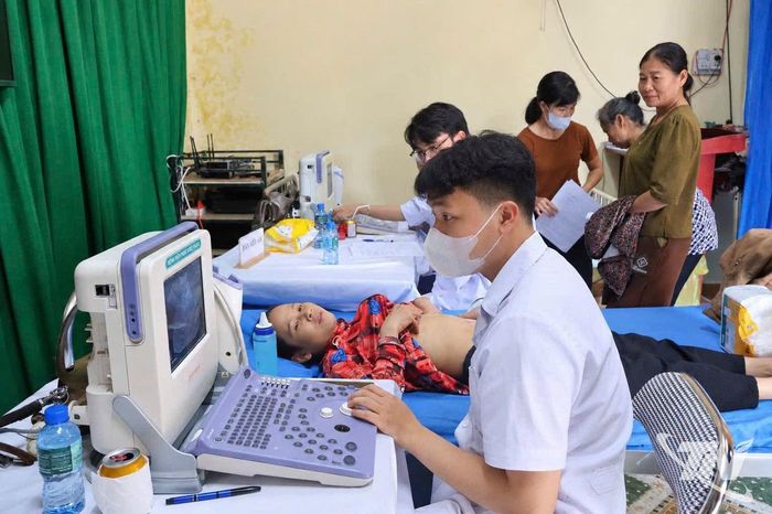 Việc sử dụng thiết bị y tế hiện đại giúp các cơ sở khám, chữa bệnh thuận lợi hơn trong xây dựng bệnh viện số, phát triển y tế thông minh.