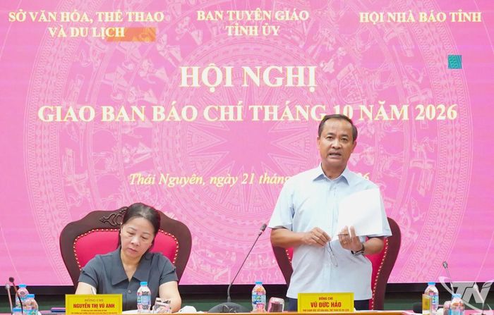 Lãnh đạo Sở Văn hóa, Thể thao và Du lịch phát biểu tại Hội nghị.