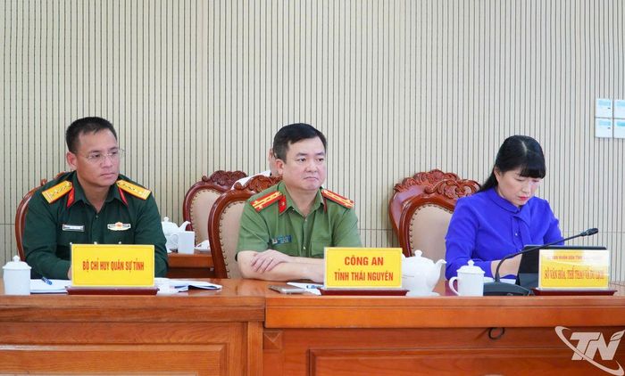 Đại biểu dự cuộc họp.