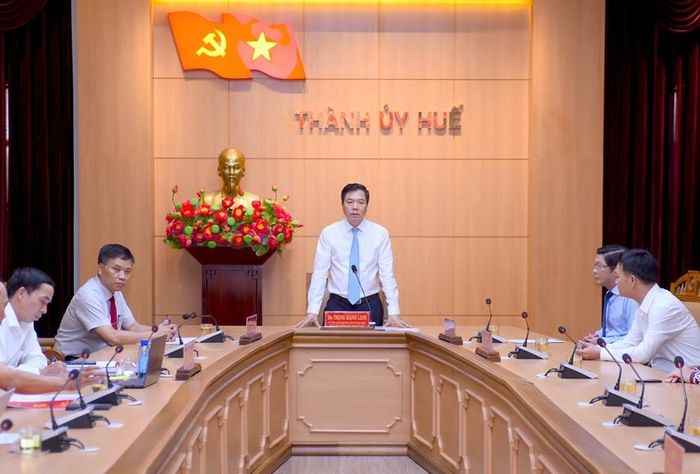  Đồng chí Trịnh Mạnh Linh phát biểu giao nhiệm vụ.