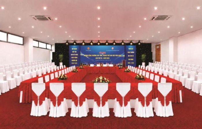 Hội nghị ngành Công Thương các tỉnh, thành phố khu vực phía Nam lần thứ XII - năm 2026, sẽ diễn ra từ 8h đến 11h30 ngày 22/10 tại Hội trường Nhà thi đấu Phú Thọ, số 221 Lý Thường Kiệt, phường Phú Thọ, TP. Hồ Chí Minh.