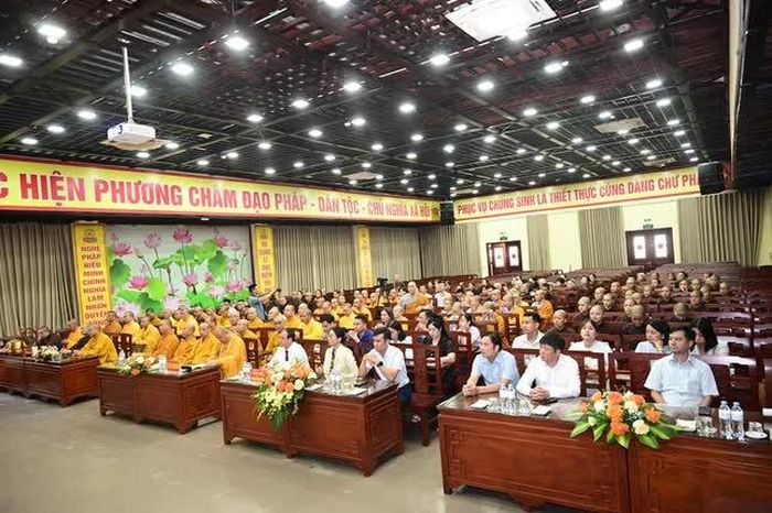 Đại biểu tham dự