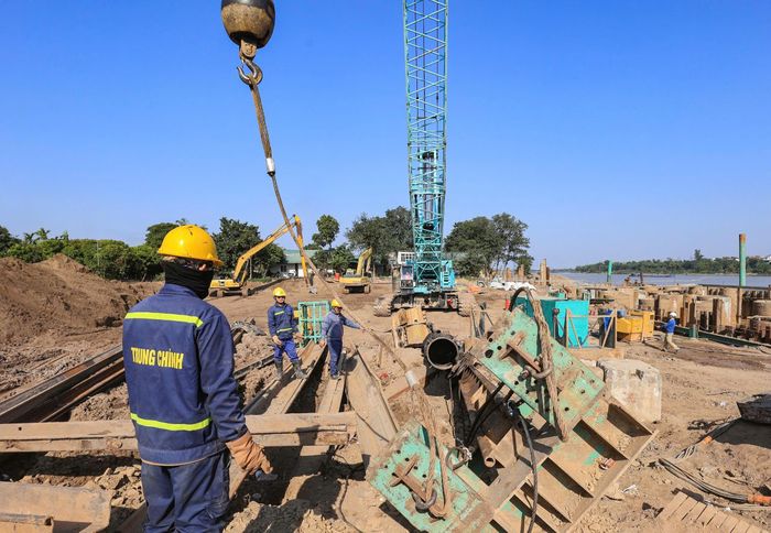 Nhiều doanh nghiệp tăng cường chính sách đãi ngộ nhưng số lượng nhân lực thực tế tuyển dụng được vẫn chưa đáp ứng được nhu cầu (Ảnh minh họa).