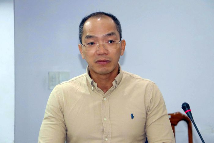 Ông Đỗ Quang Minh, Giám đốc Ban Quản lý dự án Hàng hải và Đường thủy kiến nghị Trung tâm phát triển quỹ đất tỉnh và các xã có dự án đi qua đẩy nhanh công tác giải phóng mặt bằng.