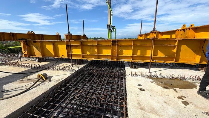 Công trình được khởi công tháng 12/2023, hợp long sáng 21/10/2026.
