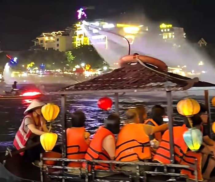 Khu vực chợ đêm Tràng An, đường sá và cảnh quan có nhiều thay đổi.