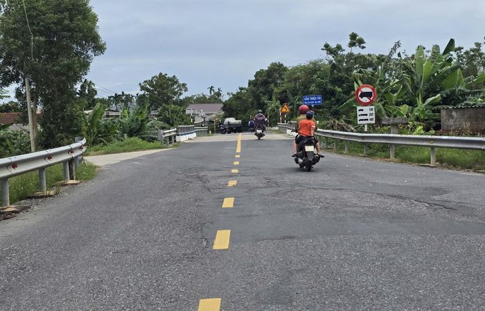 QL49C đoạn qua cầu Triệu Tài, xã Triệu Cơ.