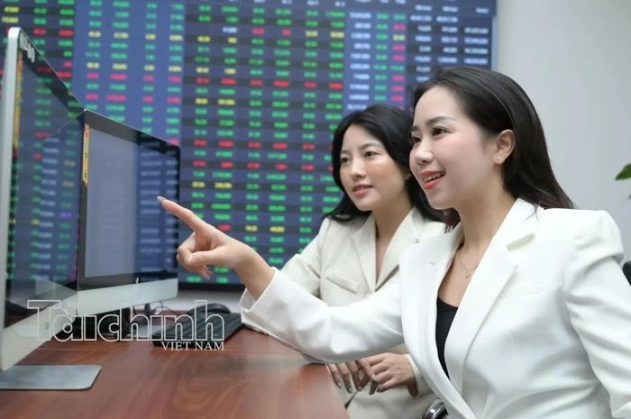 VN-Index ghi nhận phiên tăng mạnh cả về điểm số và thanh khoản. Ảnh: Đức Thanh