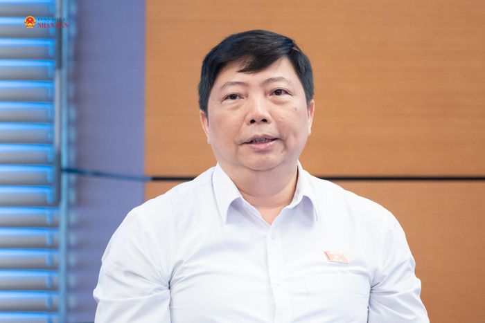 ĐBQH Nguyễn Vũ Trung (TP. Hồ Chí Minh) phát biểu