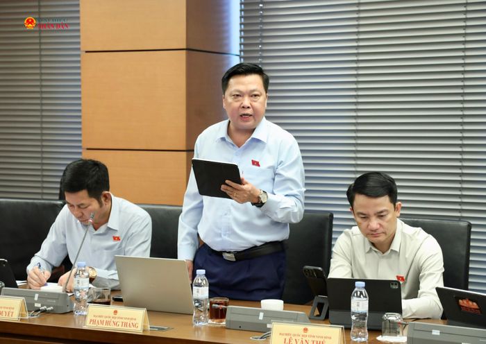 ĐBQH Phạm Hùng Thắng (Ninh Bình) phát biểu