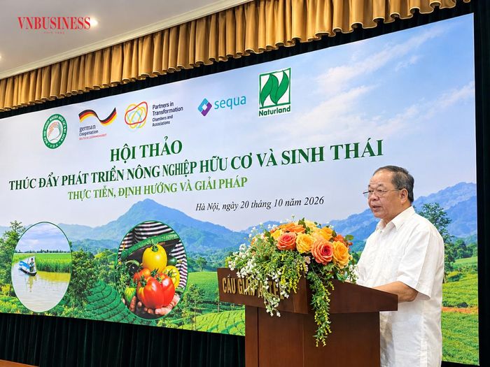 TS KH Hà Phúc Mịch, Chủ tịch Hiệp hội Nông nghiệp Hữu cơ Việt Nam, cho rằng cần phải tiếp tục hoàn thiện những khoảng trống pháp lý để phù hợp với tình hình sản xuất nông nghiệp hữu cơ hiện nay.