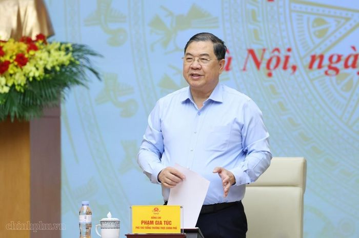 Phó Thủ tướng Thường trực nhấn mạnh các bộ, ngành, địa phương phải phối hợp chặt chẽ, vừa bảo đảm an ninh, an toàn, vừa tạo thuận lợi cho hoạt động hàng không. Ảnh: chinhphu.vn