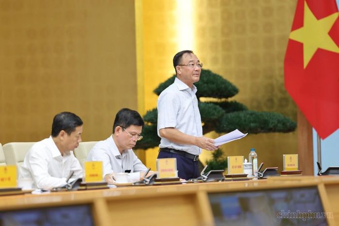 Thượng tướng Phạm Thế Tùng, Thứ trưởng Bộ Công an báo cáo tại phiên họp. Ảnh: chinhphu.vn