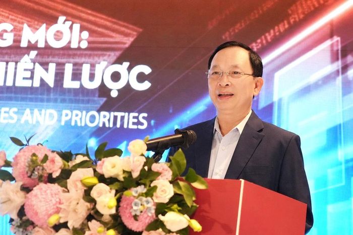 TS. Đào Minh Tú, Phó Chủ tịch kiêm Tổng Thư ký Hiệp hội Ngân hàng Việt Nam phát biểu tại Toạ đàm