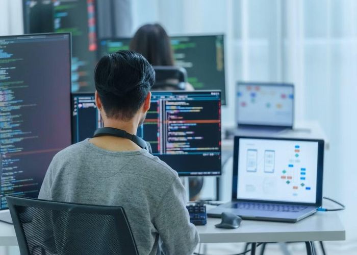 Nhiều lập trình viên vẫn phải bỏ tiền túi để sử dụng AI