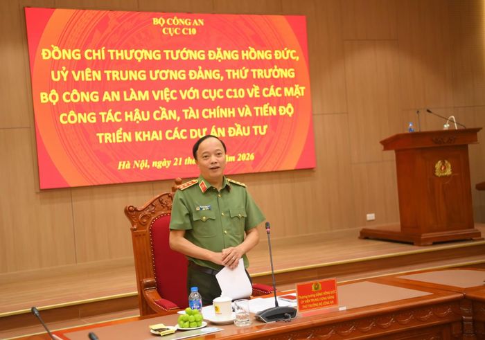 Thứ trưởng Đặng Hồng Đức phát biểu chỉ đạo tại cuộc làm việc.
