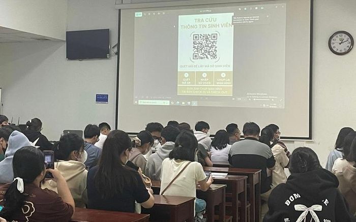 AI không thay thế người thầy, mà giúp họ thăng hạng thành chuyên gia dẫn dắt. Ảnh: Nguyễn Tuyết