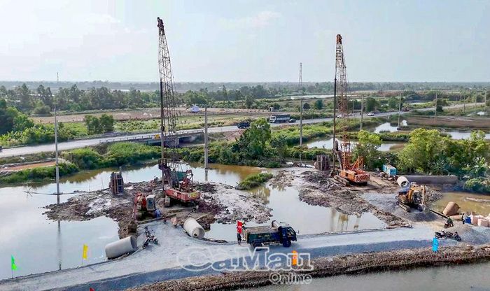 Tuyến cao tốc Cà Mau - Đất Mũi đang được tỉnh tập trung đẩy nhanh tiến độ.