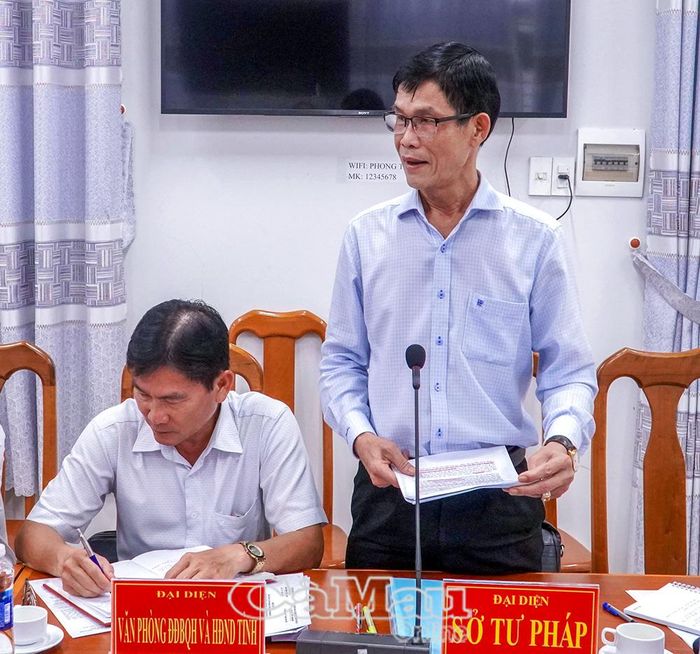 Phó Giám đốc Sở Tư pháp Phạm Quốc Sử làm rõ căn cứ pháp lý đối với yêu cầu của công dân.