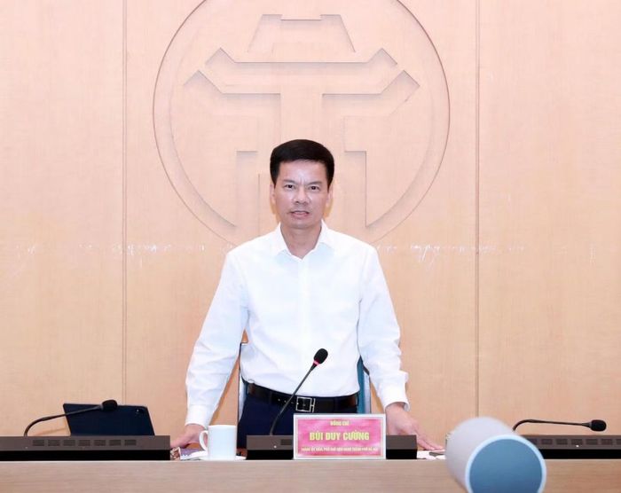 Phó Chủ tịch UBND TP Hà Nội Bùi Duy Cường đề nghị các Sở, ngành và địa phương sử dụng ngay dữ liệu số để giảm thủ tục hành chính cho người dân.