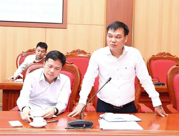  Giáo sư, tiến sĩ Lê Đức Thảo - Phó Viện trưởng phụ trách Viện Di truyền Nông nghiệp Việt Nam phát biểu tại hội nghị.