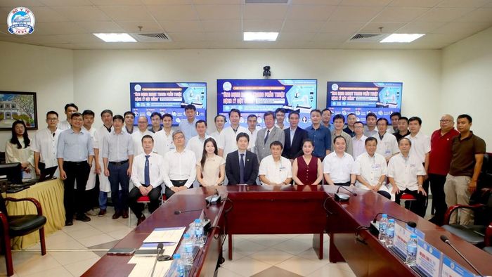  Bệnh viện Trung ương Huế thúc đẩy ứng dụng robot, phát triển nhân lực chuyên sâu và hướng tới y tế bền vững. 