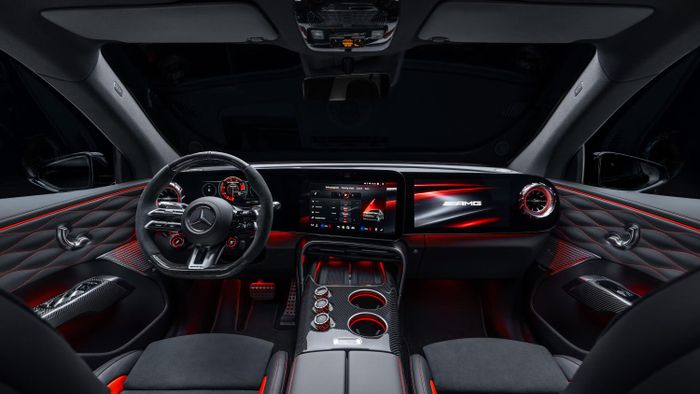 Không gian nội thất của Mercedes-AMG GT63 SUV.