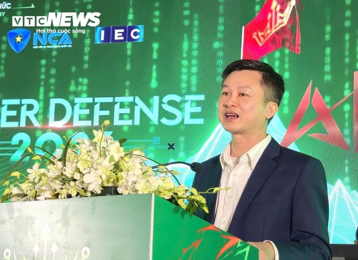 Đại tá Nguyễn Đức Dũng phát biểu tại sự kiện.