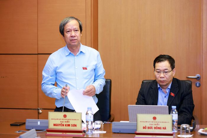Đại biểu Nguyễn Kim Sơn (Đoàn Hà Nội) phát biểu thảo luận. Ảnh: Văn Tuyến
