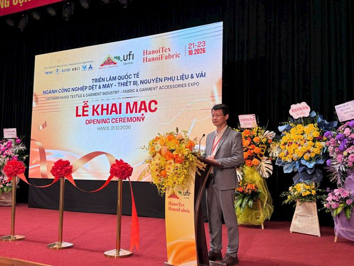 Phó Cục trưởng Cục Công nghiệp, Bộ Công Thương Phạm Văn Quân cho biết dệt may tiếp tục là một trong những ngành xuất khẩu chủ lực và tạo nhiều việc làm của nền kinh tế. Ảnh: TP