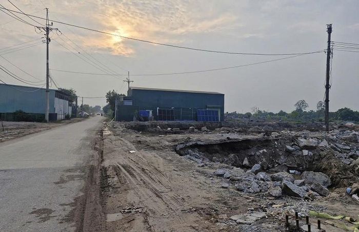 Diện tích đất cần thu hồi phục vụ giải phóng mặt bằng Dự án Trục không gian Quốc lộ 1A đoạn qua xã Phú Xuyên khoảng 56ha. Ảnh: PV