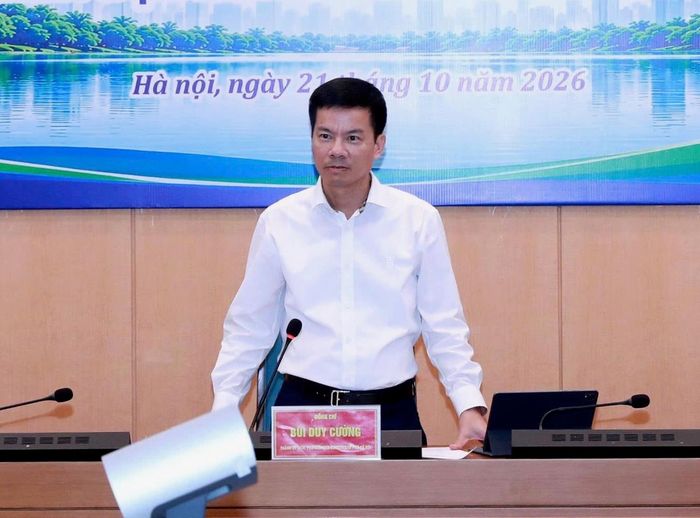Phó Chủ tịch UBND thành phố Hà Nội Bùi Duy Cường phát biểu tại hội nghị. Ảnh: Tùng Nguyễn.