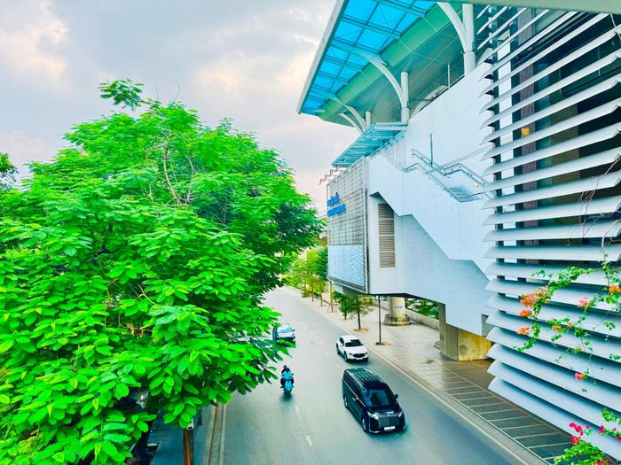 Ga Cầu Giấy thuộc tuyến đường sắt đô thị số 3. Ảnh: Hồng Thái