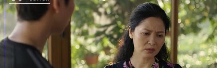 Mẹ của Hùng tiết lộ chuyện bố có con riêng bên ngoài. Ảnh VTV
