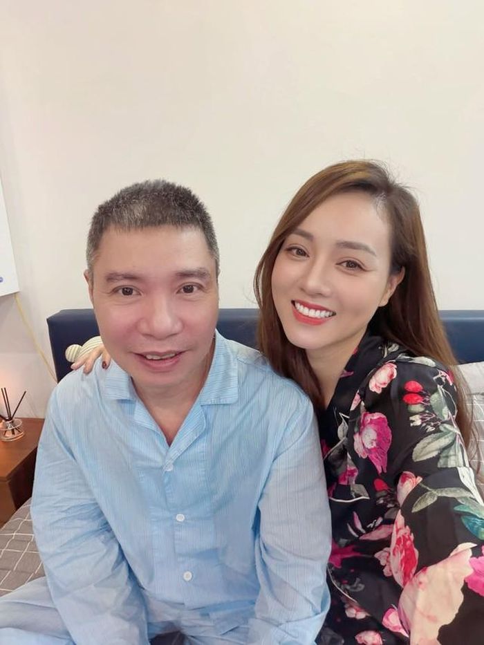 Dù không còn xuất hiện thường xuyên trên màn ảnh, NSND Công Lý vẫn chưa hoàn toàn rời xa nghệ thuật. Sau biến cố, nam nghệ sĩ từng tham gia một số dự án phim truyền hình như “Dưới bóng cây hạnh phúc”, “Chồng cũ, vợ cũ, người yêu cũ”, “Trạm cứu hộ trái tim” và “Cha tôi, người ở lại”.