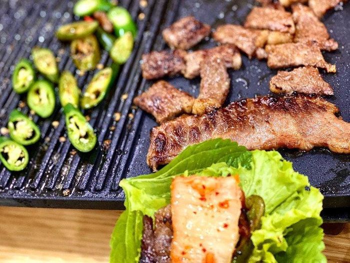 Thịt nướng Hàn Quốc tại nhà ngon chẳng kém ở tiệm.